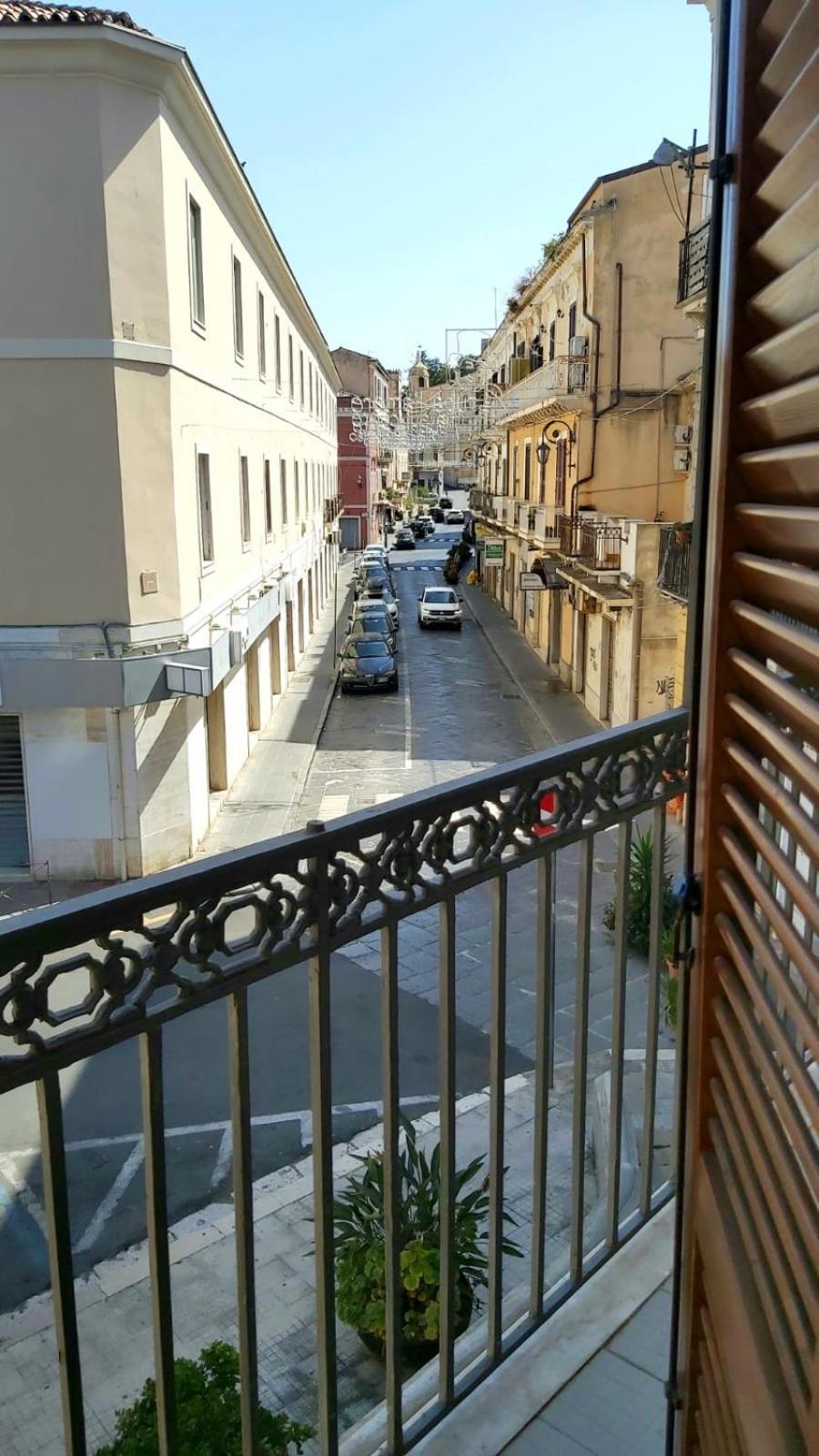 كروتوني B&B I Viaggi Di Edo المظهر الخارجي الصورة